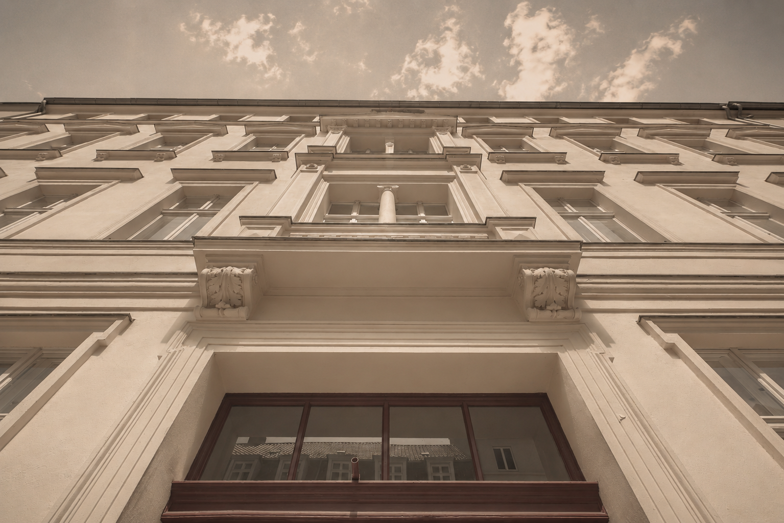 Klassizistische Fassade — Untersicht